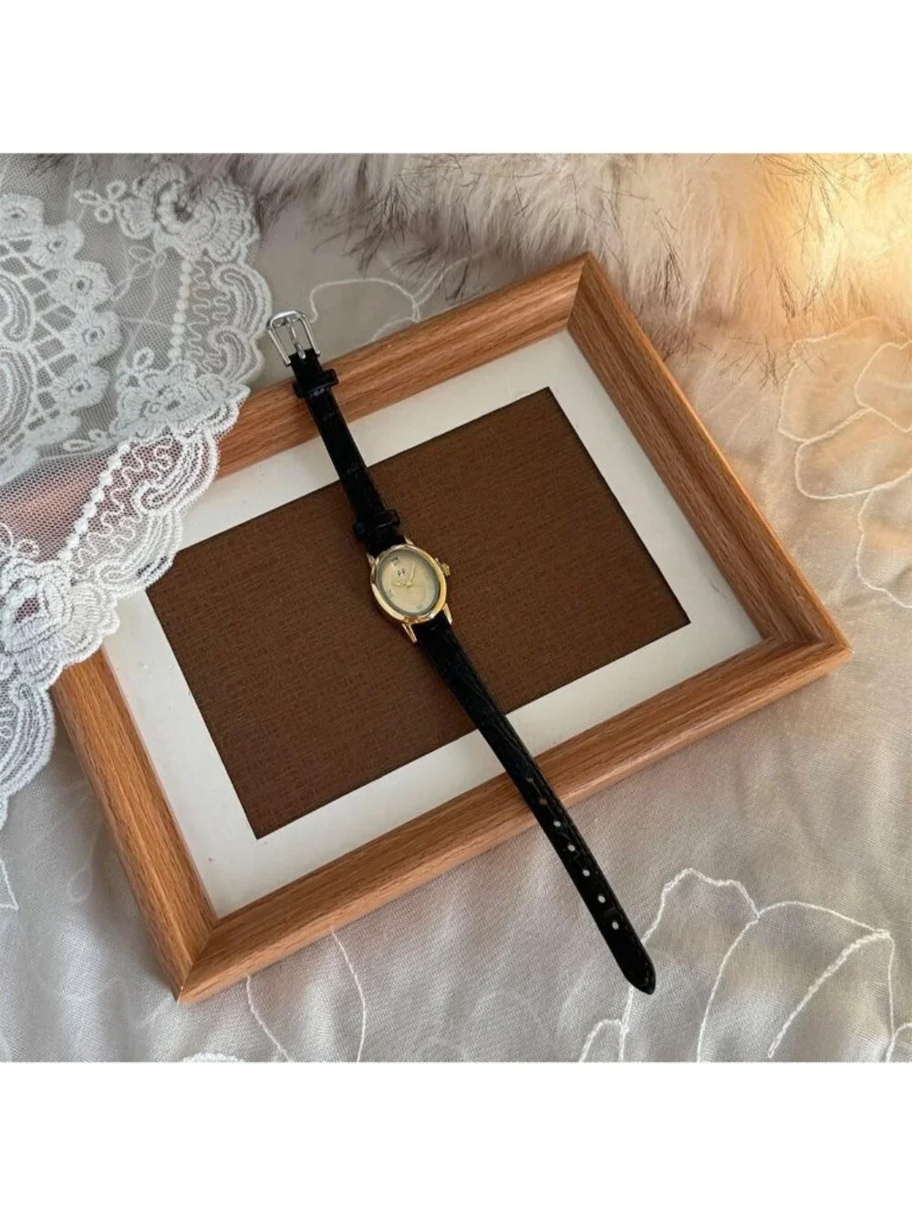 Women's Black Vintage Oval Analog Quartz Roman Numeral Dial Leather Strap Watch